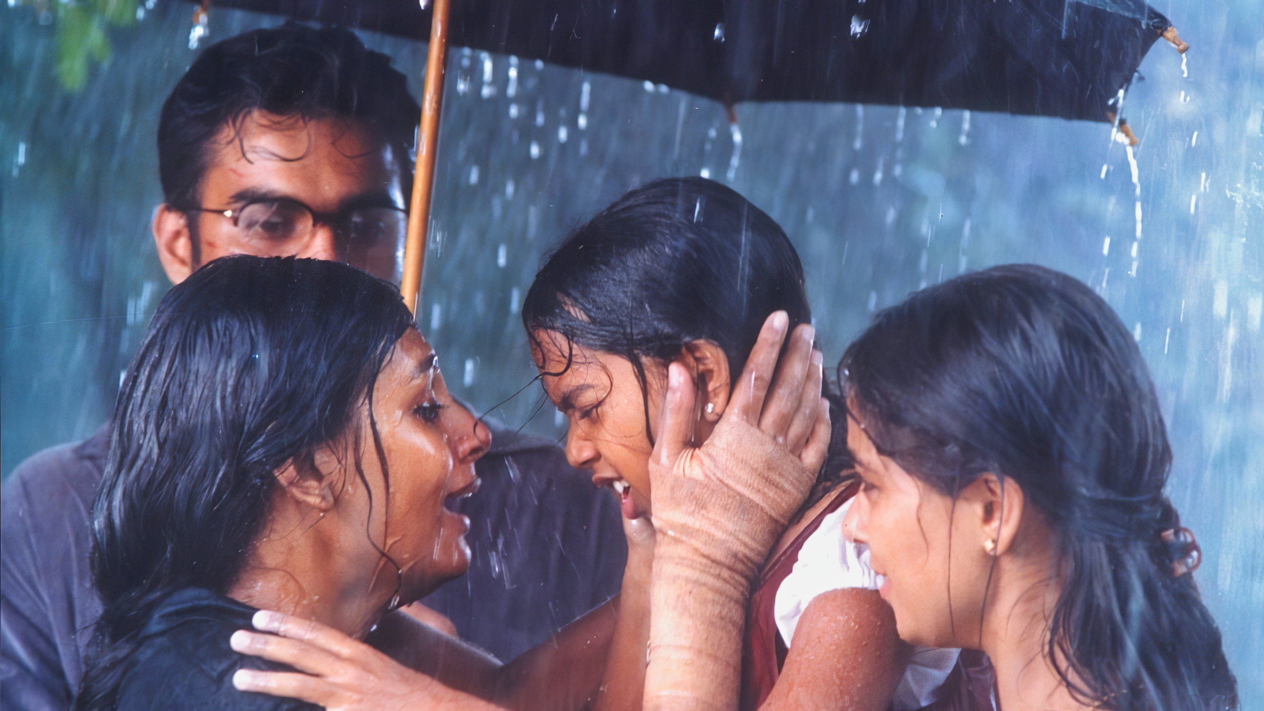 Kannathil Muthamittal's poster