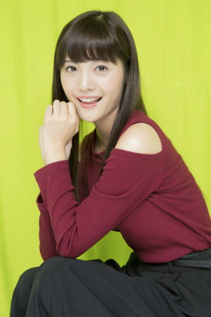 Reina Visa's poster