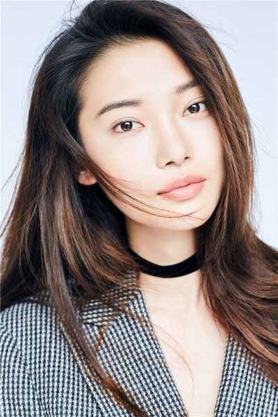 Tian Yitong's poster