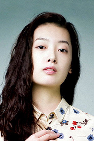 Kim Ye-na's poster