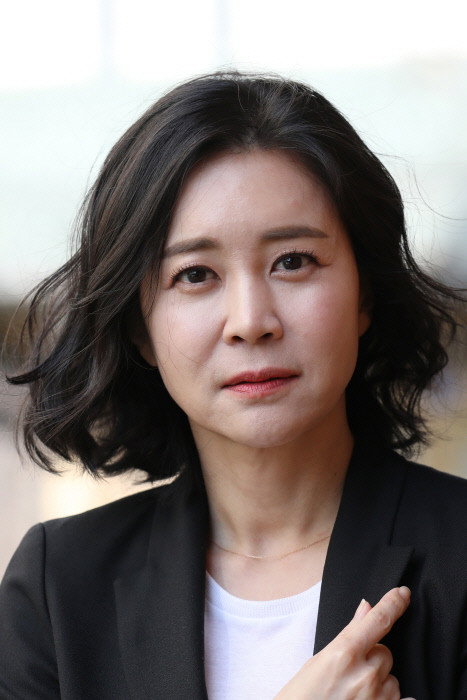 Lee Hang-na's poster