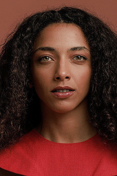 Alice Carvalho's poster