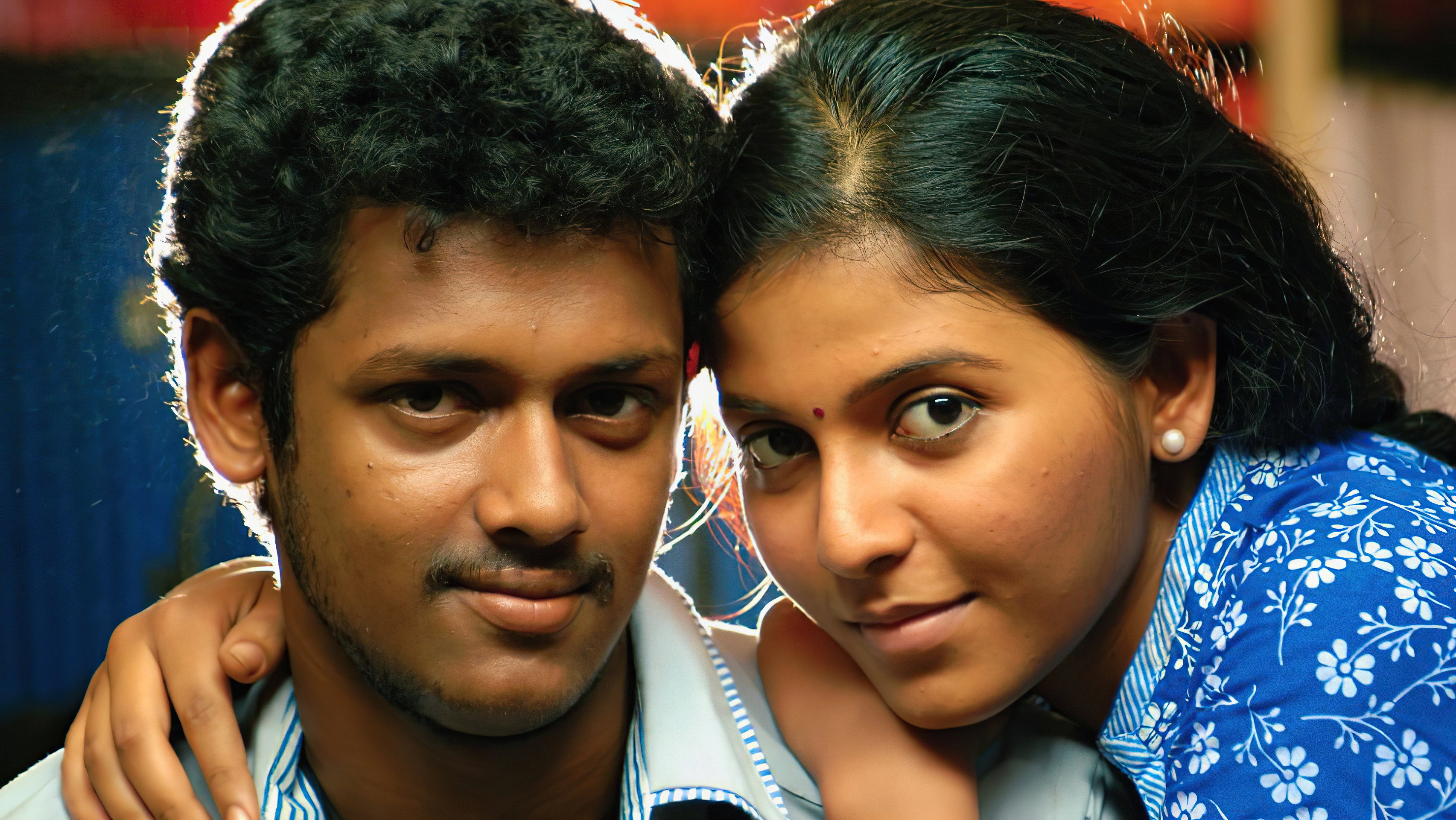 Angadi Theru's poster