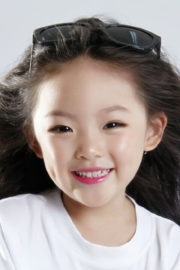 Liu Yi Fei's poster