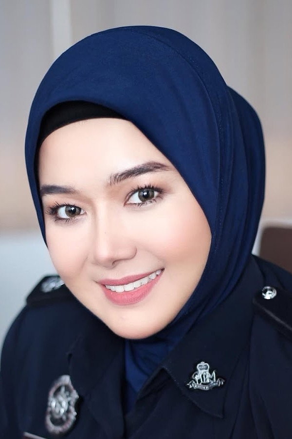 Sheera Iskandar's poster