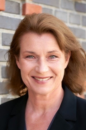 Julia Heinemann's poster