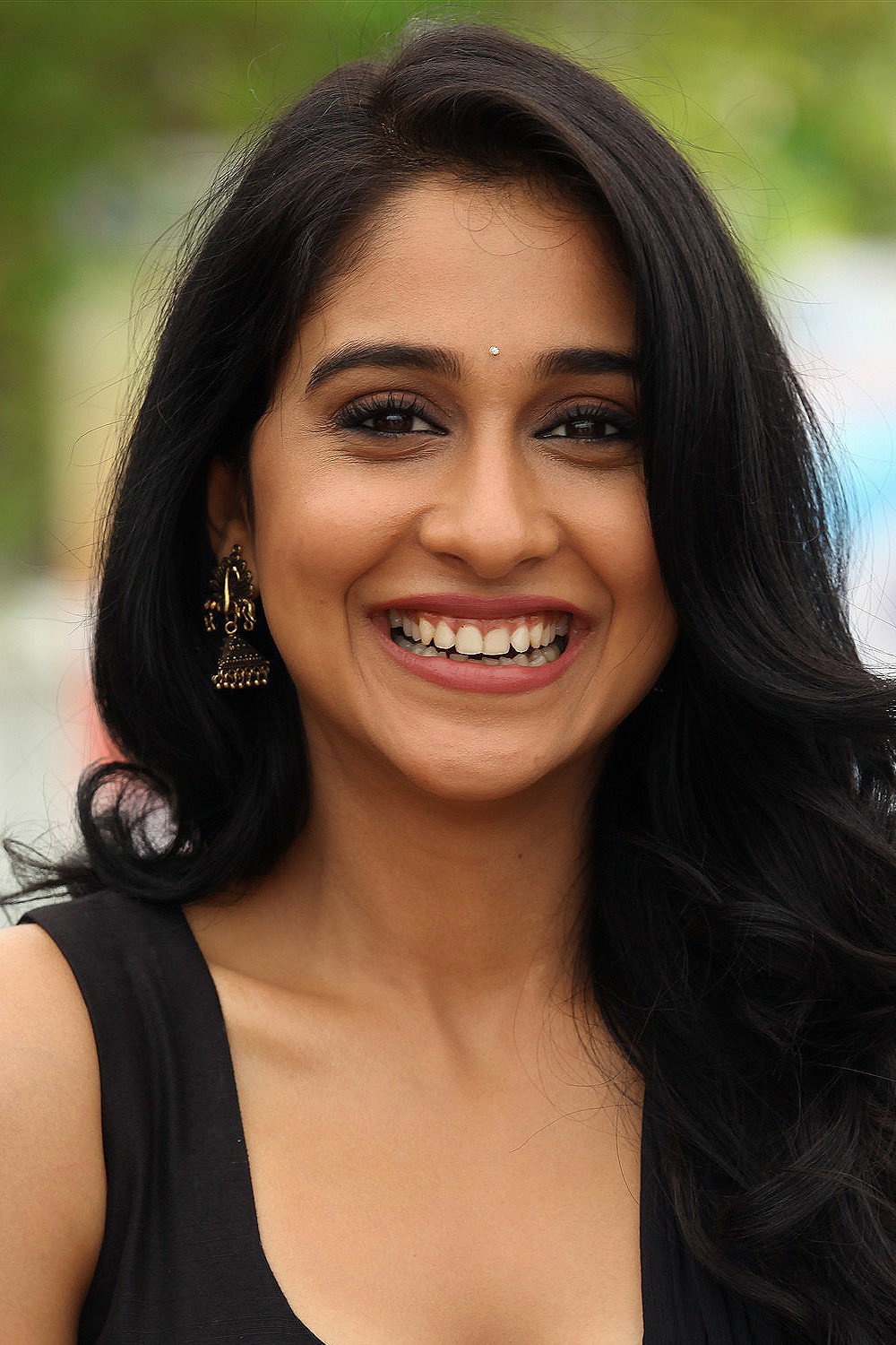 Regina Cassandra's poster