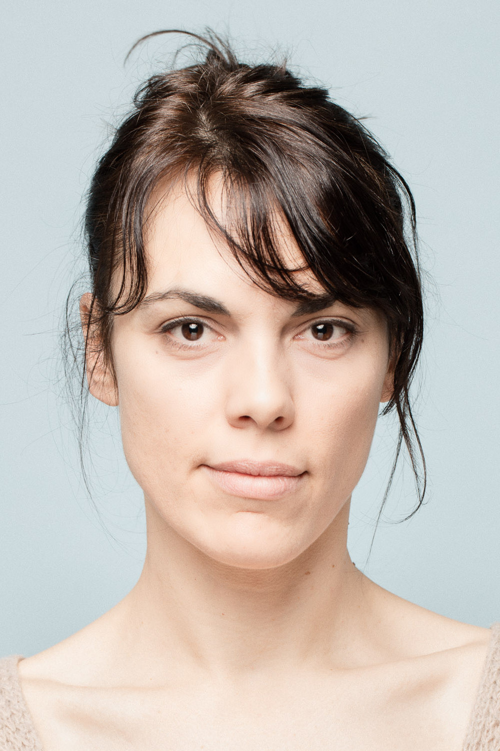 Julia Gómez's poster