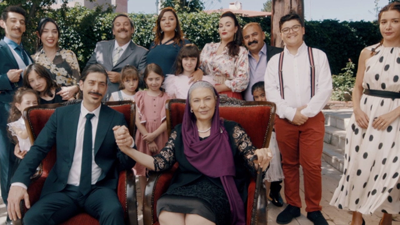 Sil Baştan Kaynanam's poster