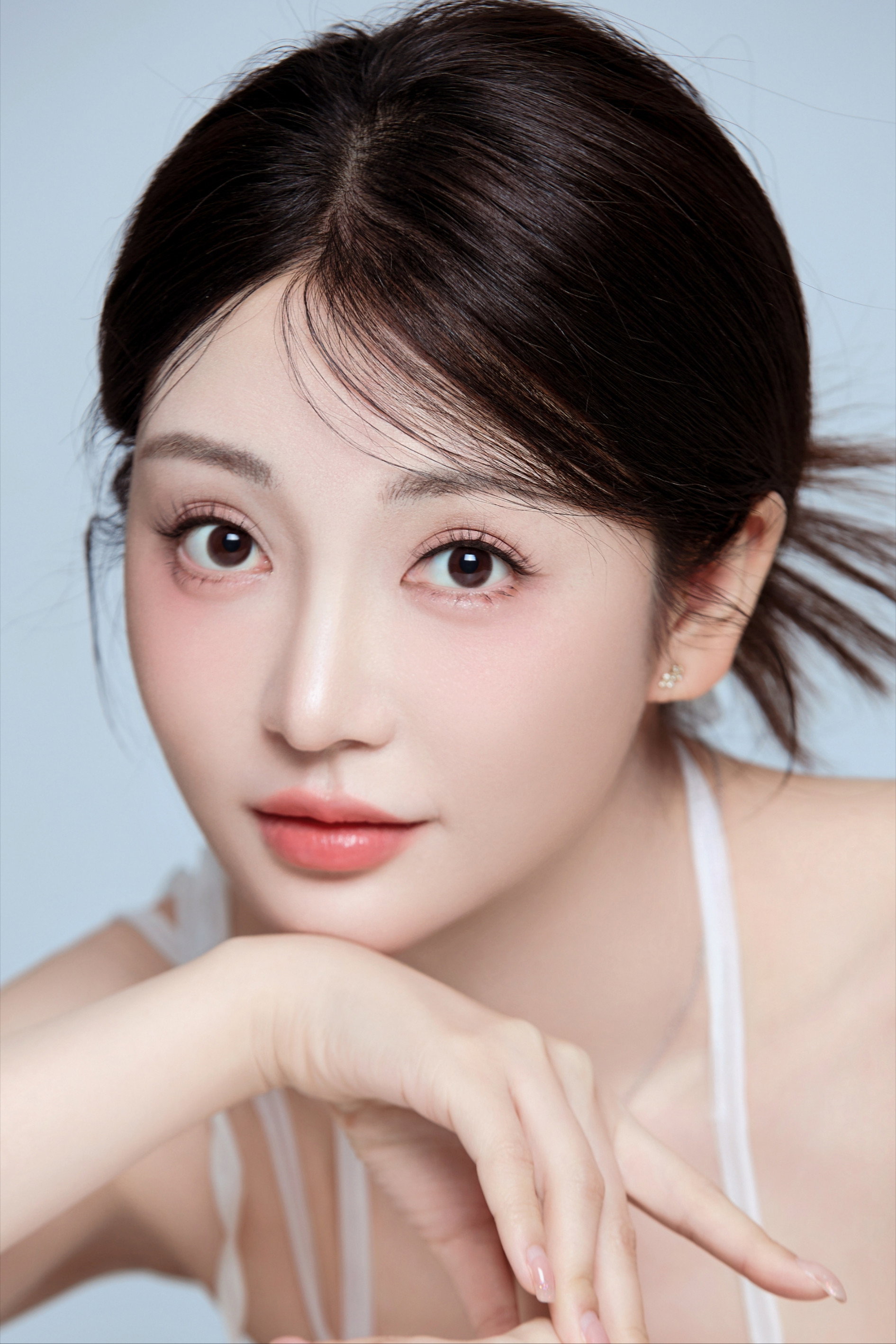 Kang Yihan's poster