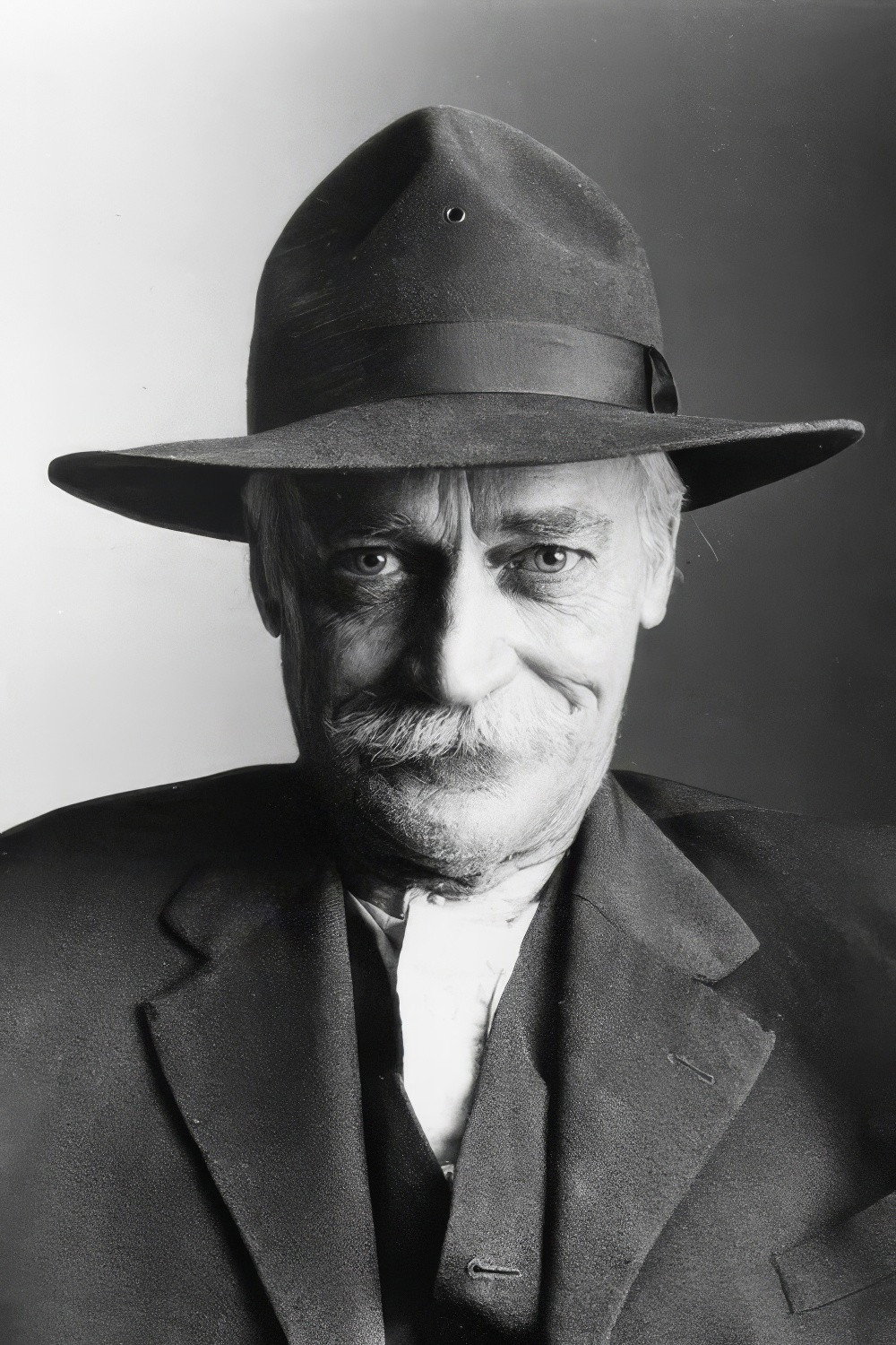 Richard Farnsworth's poster