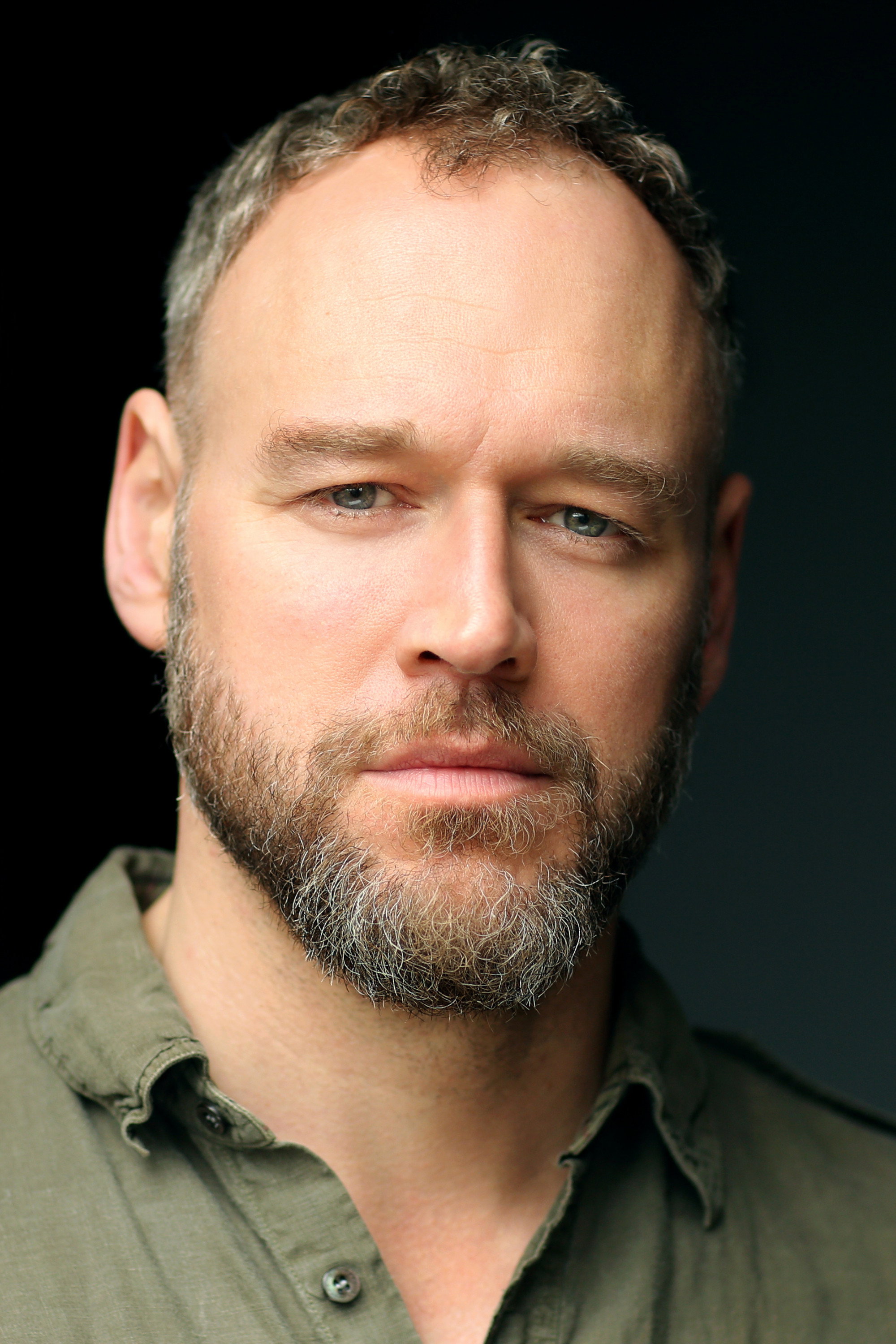 Elliot Cowan's poster