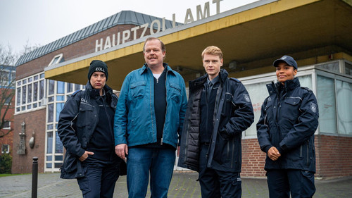 Der Bremerhaven-Krimi - Season 1 Backdrop Blur