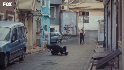 Escena del episodio 15 de la temporada 3 de la serie Mujer