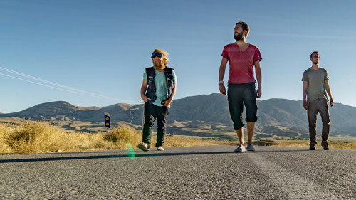 Over Land - Fra London til Mongolia - Season 1 Backdrop Blur