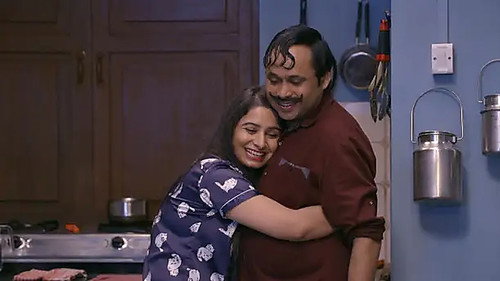 Rajesh tells Amma about her nightmare - Happu Ki Ultan Paltan