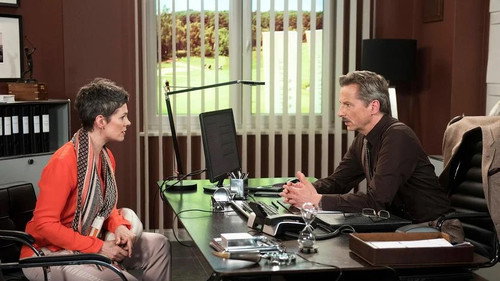 Episode 2260 still
