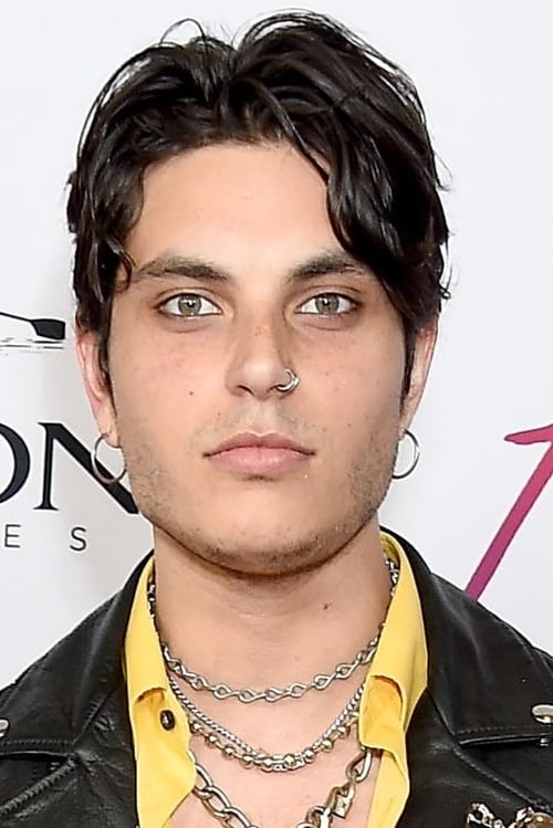 Samuel Larsen isZed Evans