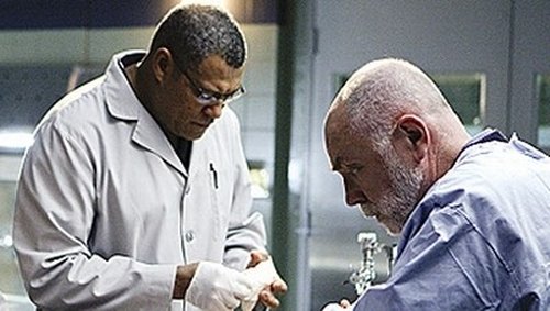 Escena del episodio 13 de la temporada 9 de la serie CSI: Las Vegas