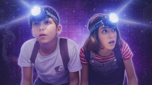סודות בחנות הקסמים - Season 1 Backdrop Blur