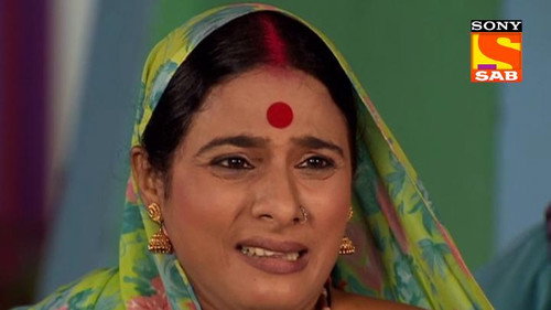 Lallan Chains His Car