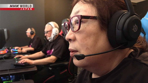 Aiming for Glory: Japan's Senior Esports Team