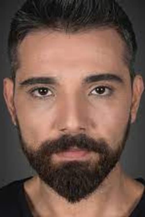Kép: Serdar Akülker színész profilképe