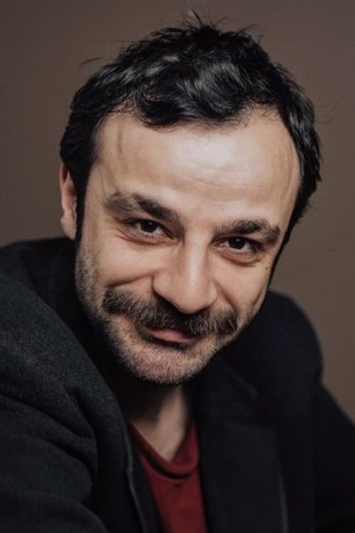 Kép: Güven Murat Akpınar színész profilképe