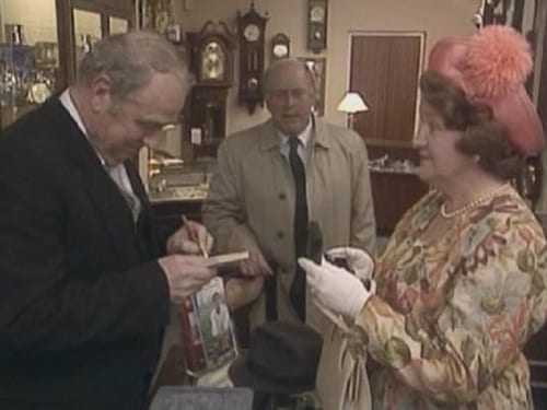 Keeping Up Appearances, S02E06 - (1991)