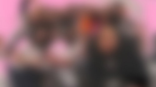 Pivoine Infinity Backdrop Blur