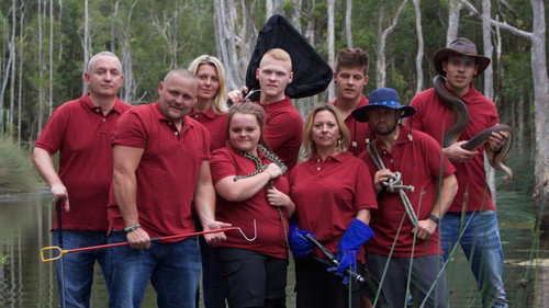 Deadliest Pests Down Under - Season 1 Backdrop Blur
