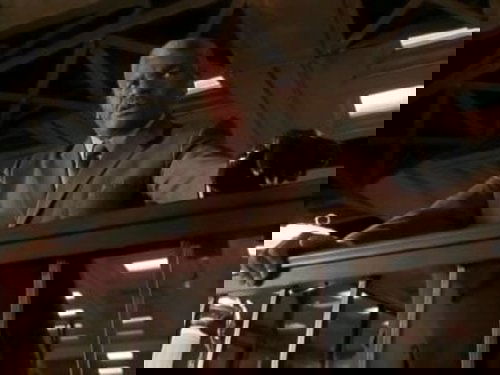 Escena del episodio 12 de la temporada 2 de la serie Special Unit 2