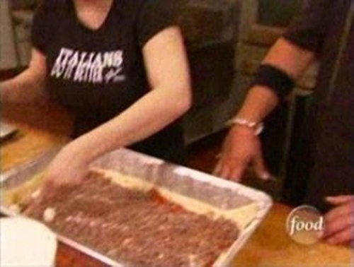 Escena del episodio 2 de la temporada 5 de la serie Diners, Drive-Ins and Dives