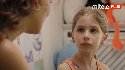 Season 1 Episode 8 - Bir Küçük Gün Işığı (Bir Küçük Gün Işığı)