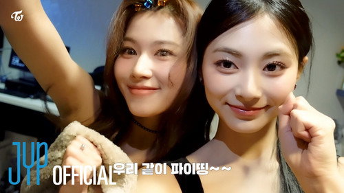 TWICE TV “THE TODAY SHOW” Behind still