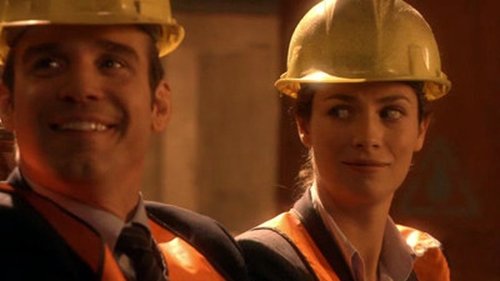 Escena del episodio 1 de la temporada 1 de la serie Almacén 13