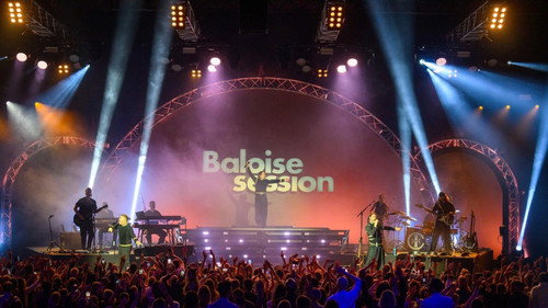 Take That play Baloise Session