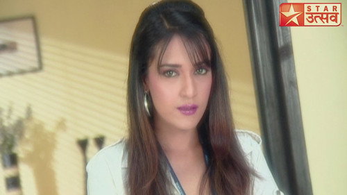 Yuvraj Enters Shashank's Cabin