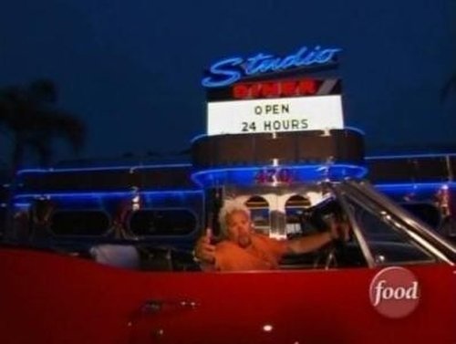 Escena del episodio 10 de la temporada 2 de la serie Diners, Drive-Ins and Dives