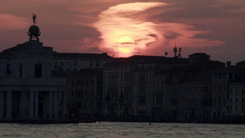 The Challenge of Venice Backdrop Blur