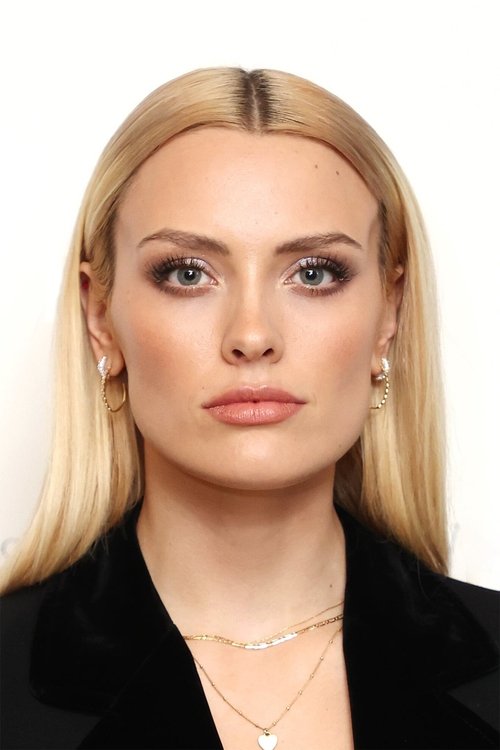 Kép: Wallis Day színész profilképe