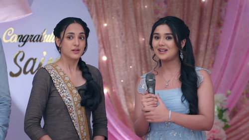 Saina Acknowledges Taara