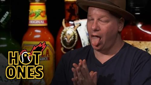 Hot Ones, S02E18 - (2016)