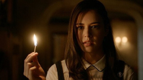 Legacies S04E02 — There's No I In Team, or Whatever episode still
