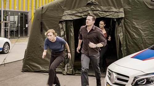 FBI: Internacional: 4×2