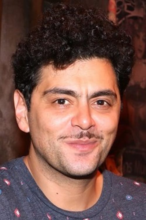 Kép: Alberto Ajaka színész profilképe