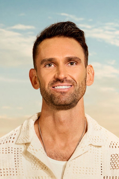 Kép: Carl Radke színész profilképe