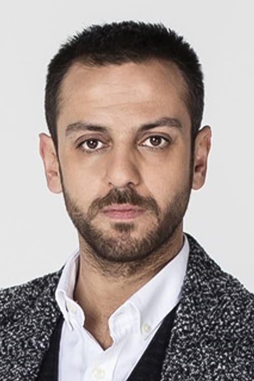 Kép: Erkan Kolçak Köstendil színész profilképe