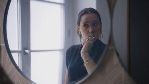 Des dents blanches... au rire jaune !