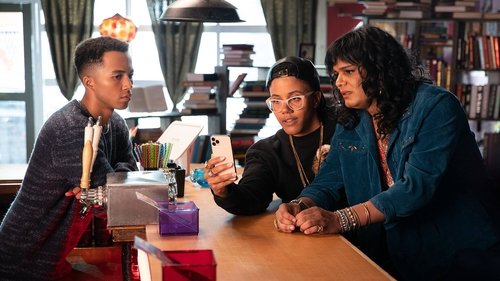 Escena del episodio 1 de la temporada 2 de la serie Mas o menos